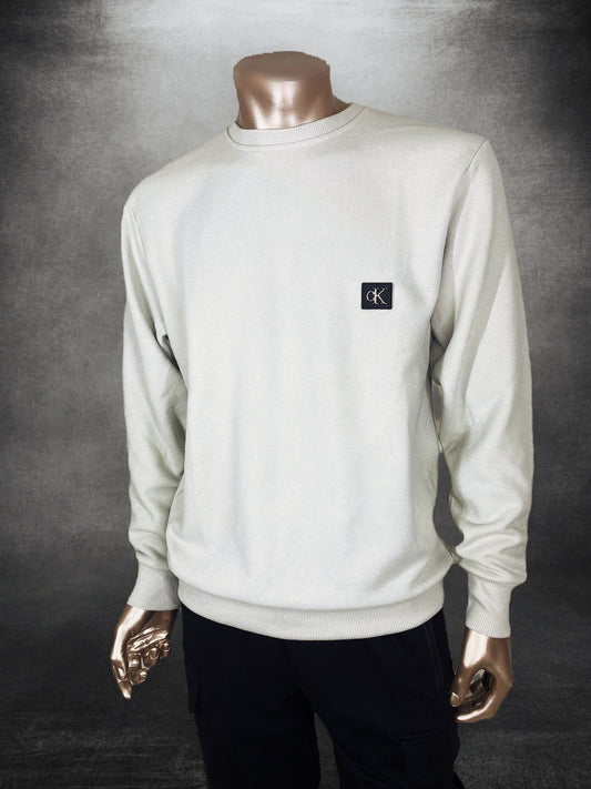 Calvin Klein megztukas